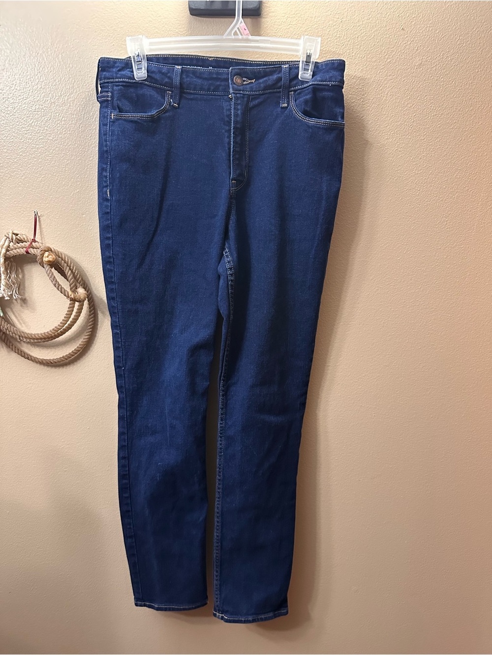 Old Navy Straight leg Jeans in Dark Blue Denim